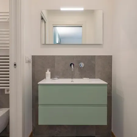 Youhosty - Palazzo Crovato 3b Διαμέρισμα *